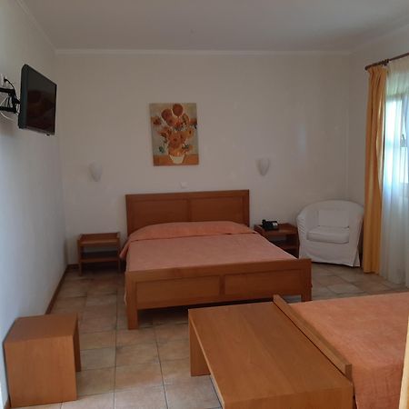 Gi Ga Mar Aparthotel Kriopigi Buitenkant foto
