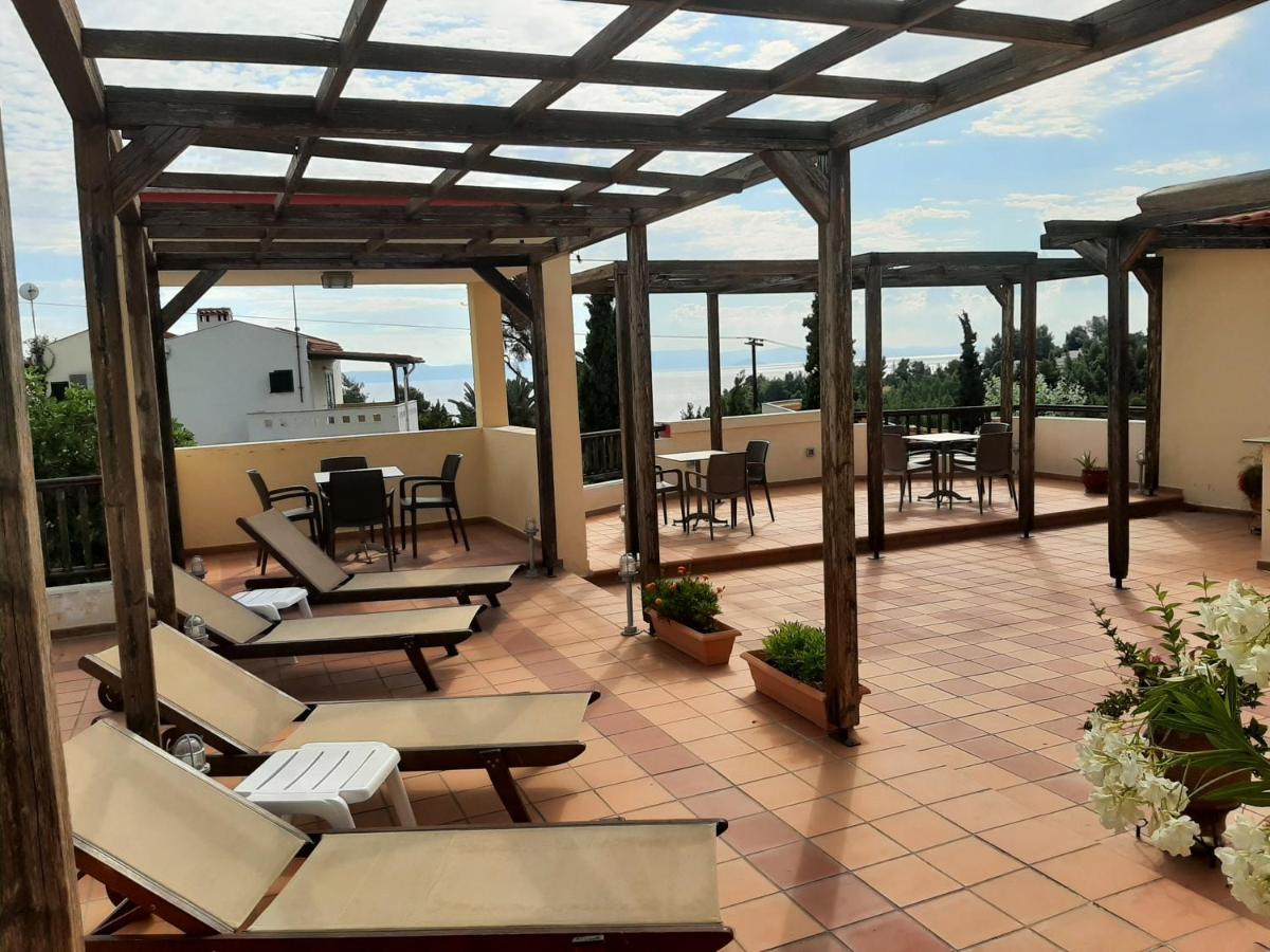 Gi Ga Mar Aparthotel Kriopigi Buitenkant foto